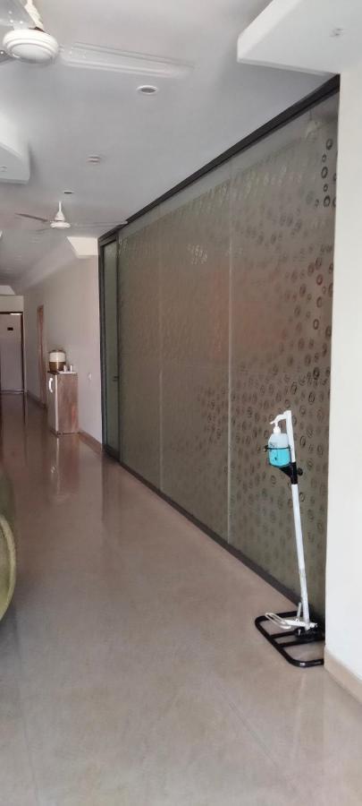 Hotel S.R. Residency Zirakpur Esterno foto